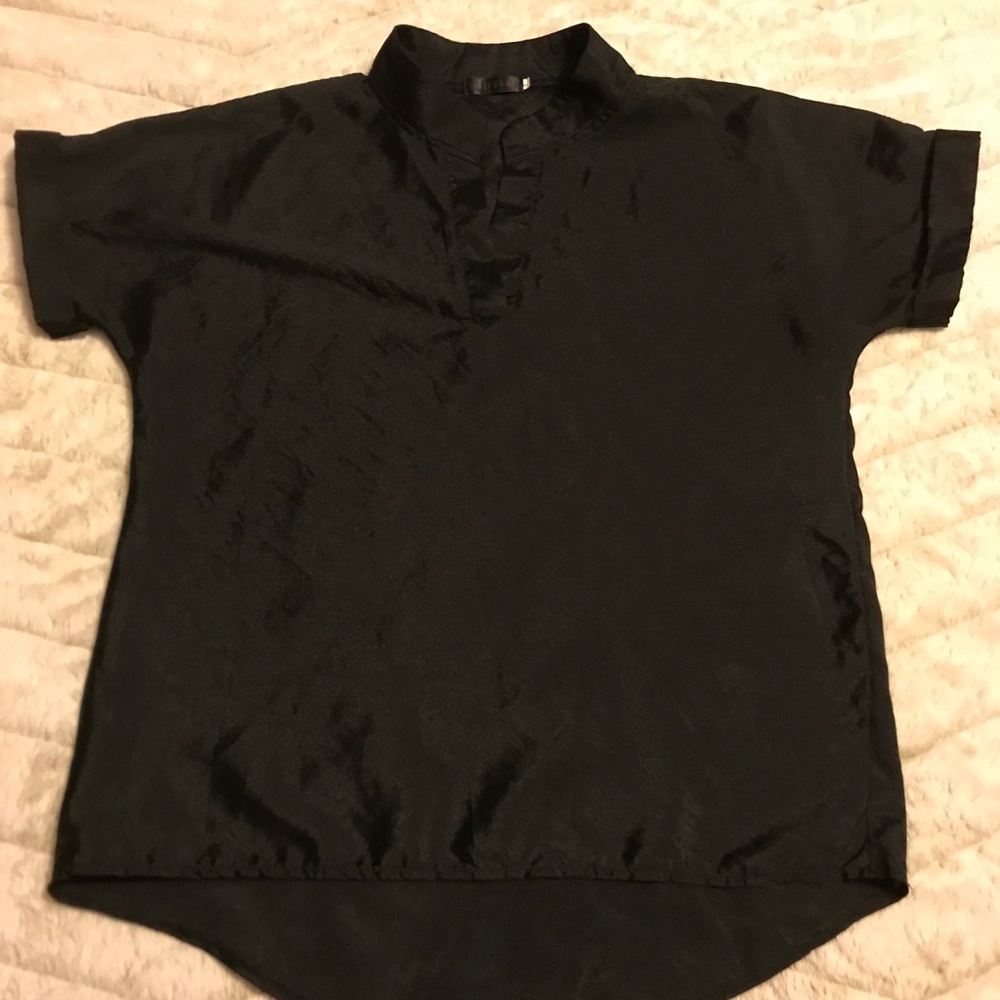 Black collared tee